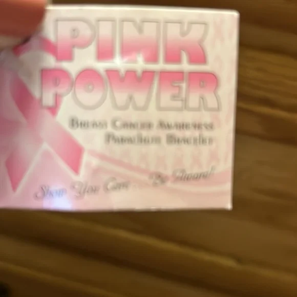 Beaded breast cancer bracelet! - Picture 3 of 4